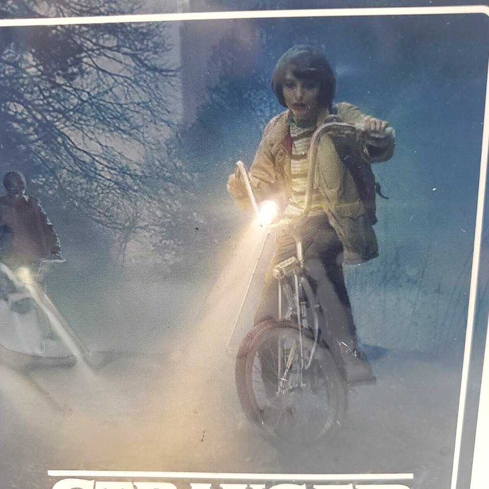 Vintage Loungefly Stranger Things Lunch Box Metal Rare Collectible Netflix - Picture 3 of 13